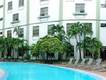 Holiday Hotel Phnom Penh Ngoại thất bức ảnh