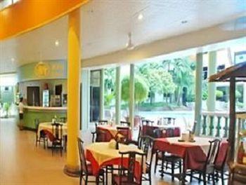Holiday Hotel Phnom Penh Ngoại thất bức ảnh