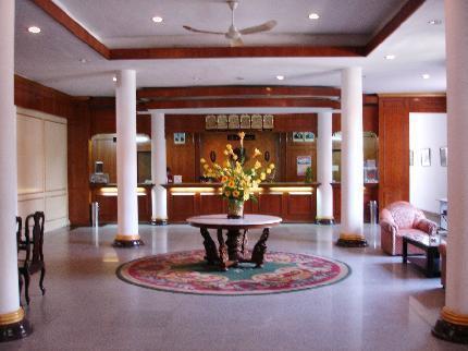 Holiday Hotel Phnom Penh Ngoại thất bức ảnh